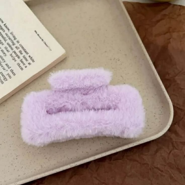 Square Fur Claw Clip