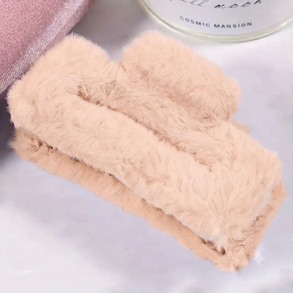 Square Fur Claw Clip