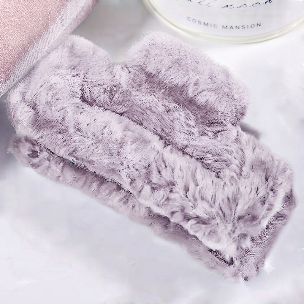 Square Fur Claw Clip