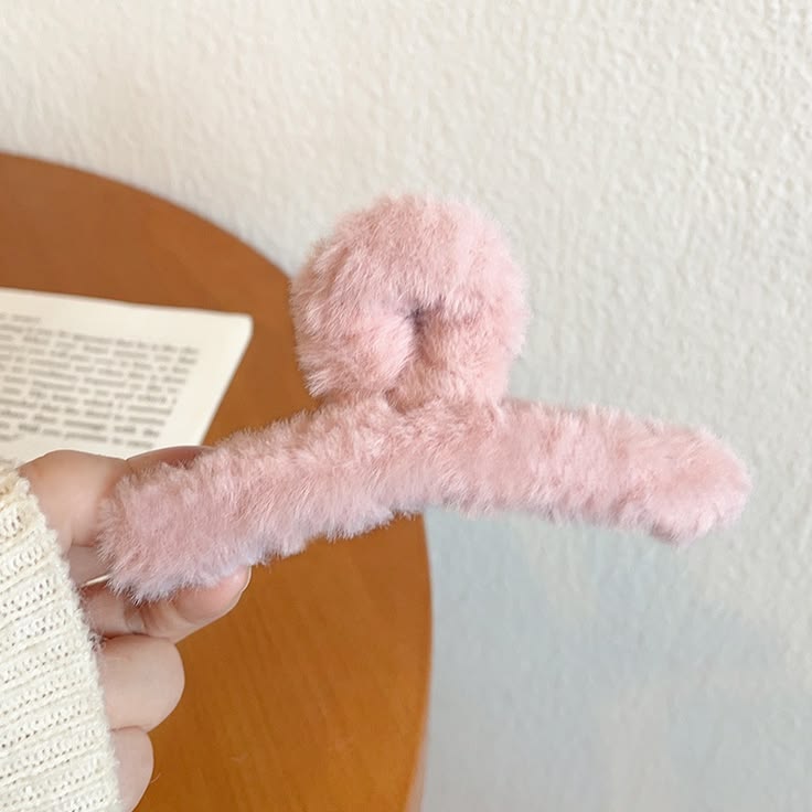 Slim Fur Claw Clip