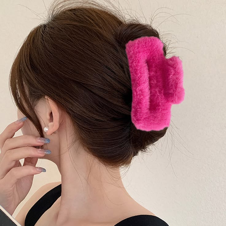 Square Fur Claw Clip